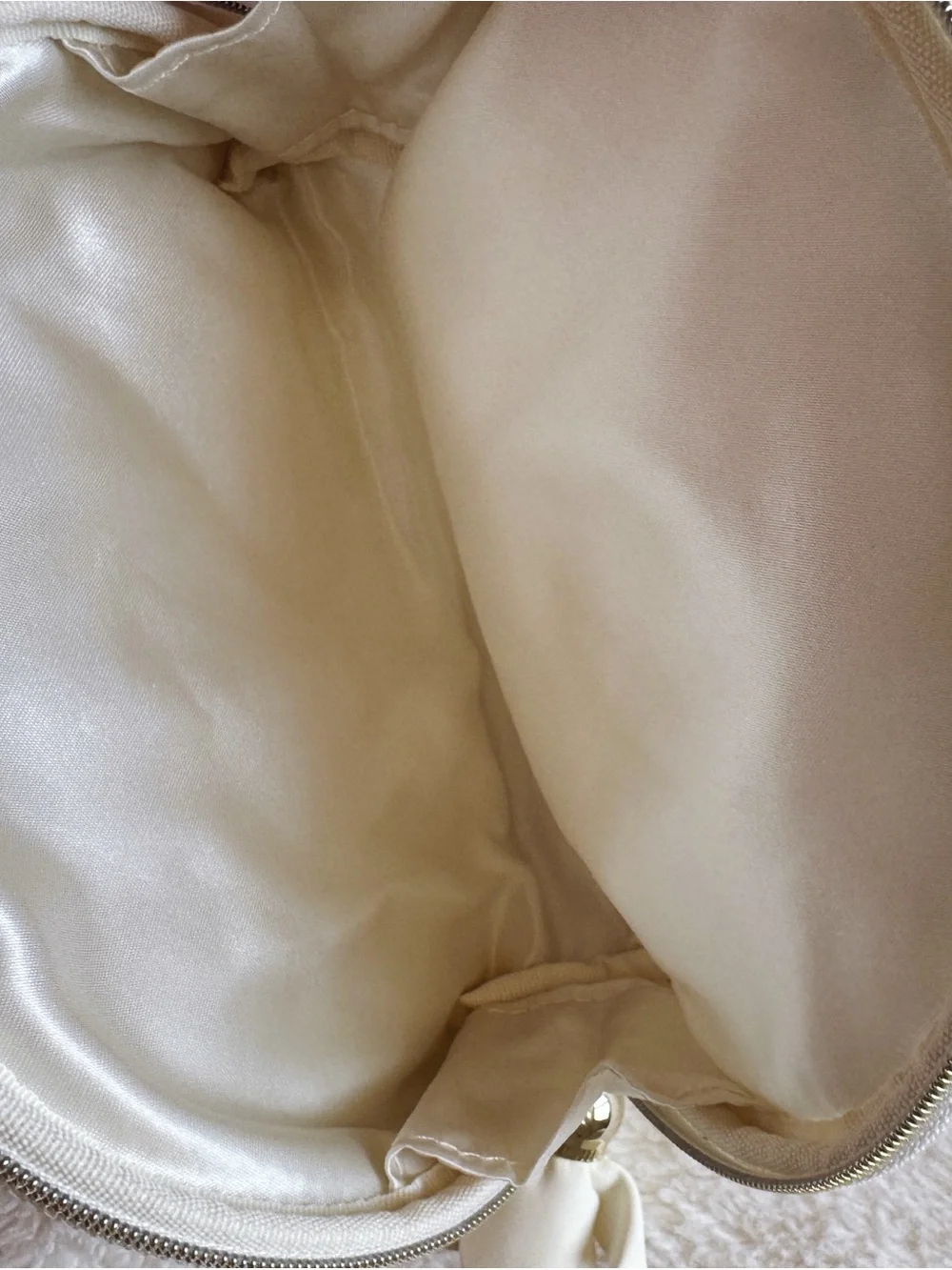 Cosme Decorte White Bliss Collection Holiday 2024 Bag
